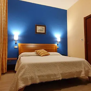 Hotel Leonardo